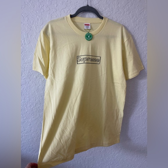 Supreme KAWS Chalk Yellow Mens Med Shirt - Picture 3 of 3